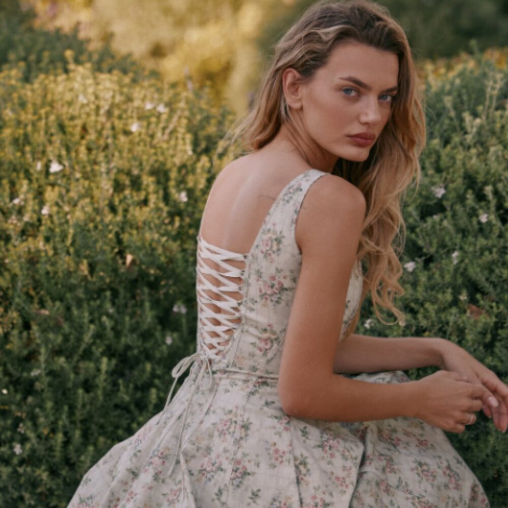 MARIABELLA in Sage House of CB